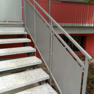 scale e parapetti sicuri di design robusti